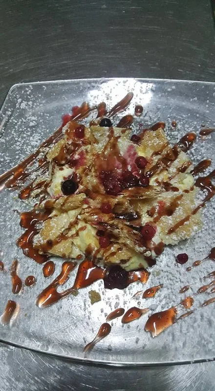 Sbriciolata ai frutti di bosco di Cacio e Pere